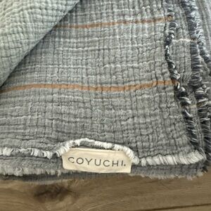Coyuchi Full-Queen Topanga Organic Cotton Matelasse Blanket Cool Stripe 90’’ 92’